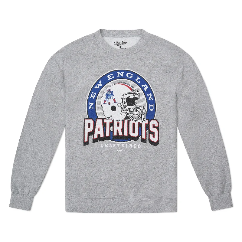 performance gym sweatshirtNew England Patriots Junk Food Backfield Crewneck