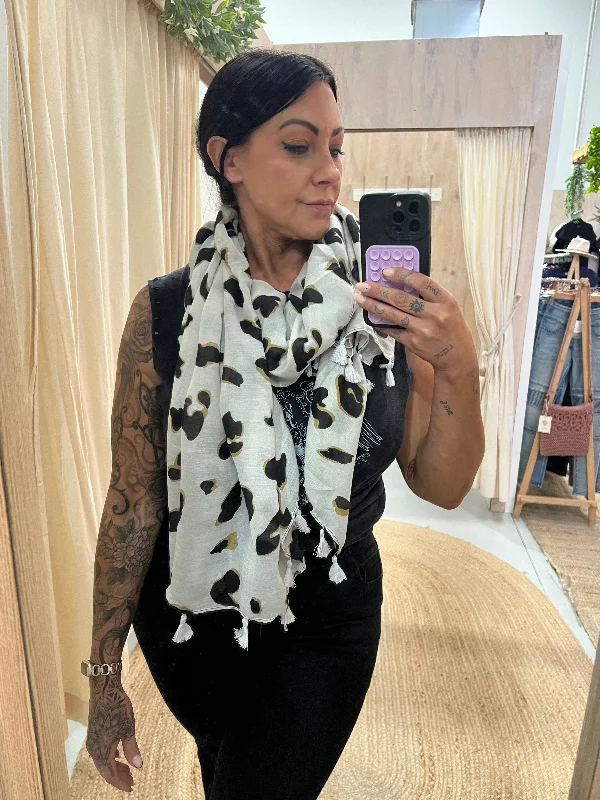 trendy wrap dressWild Cat Scarf