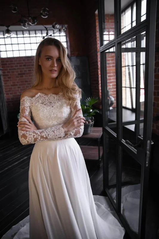 textured dressChiffon Lace Wedding Dress Olivia Fly