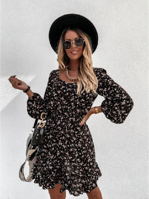 casual summer dressRomani Textured Floral Shift Dress