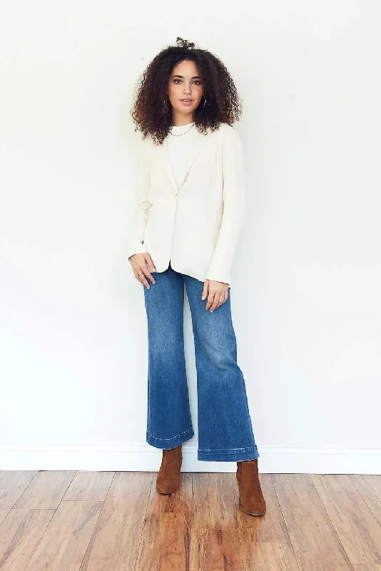 Weekend Deal chic padded coatKate Blazer in Coconut Milk